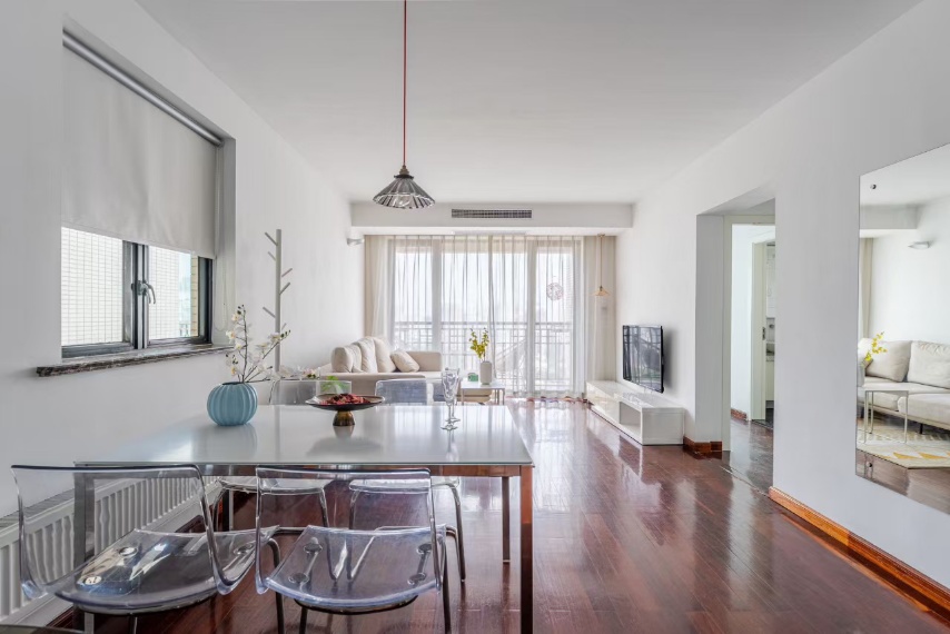 2br 2ba，25k，south Shaanxi rd（line1/10/12）