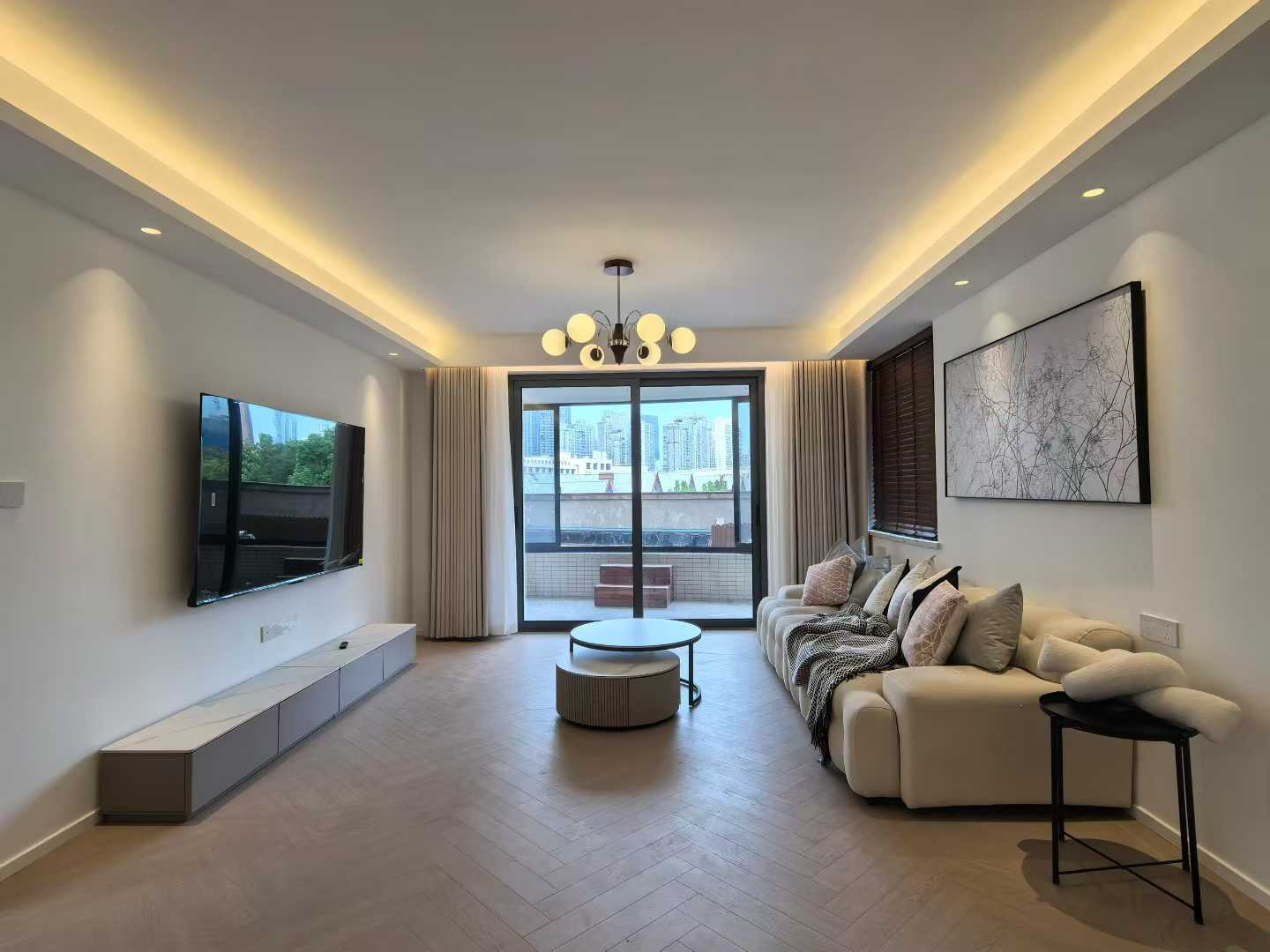 3br 2ba，33k，west nanjing rd（line2/12/13）