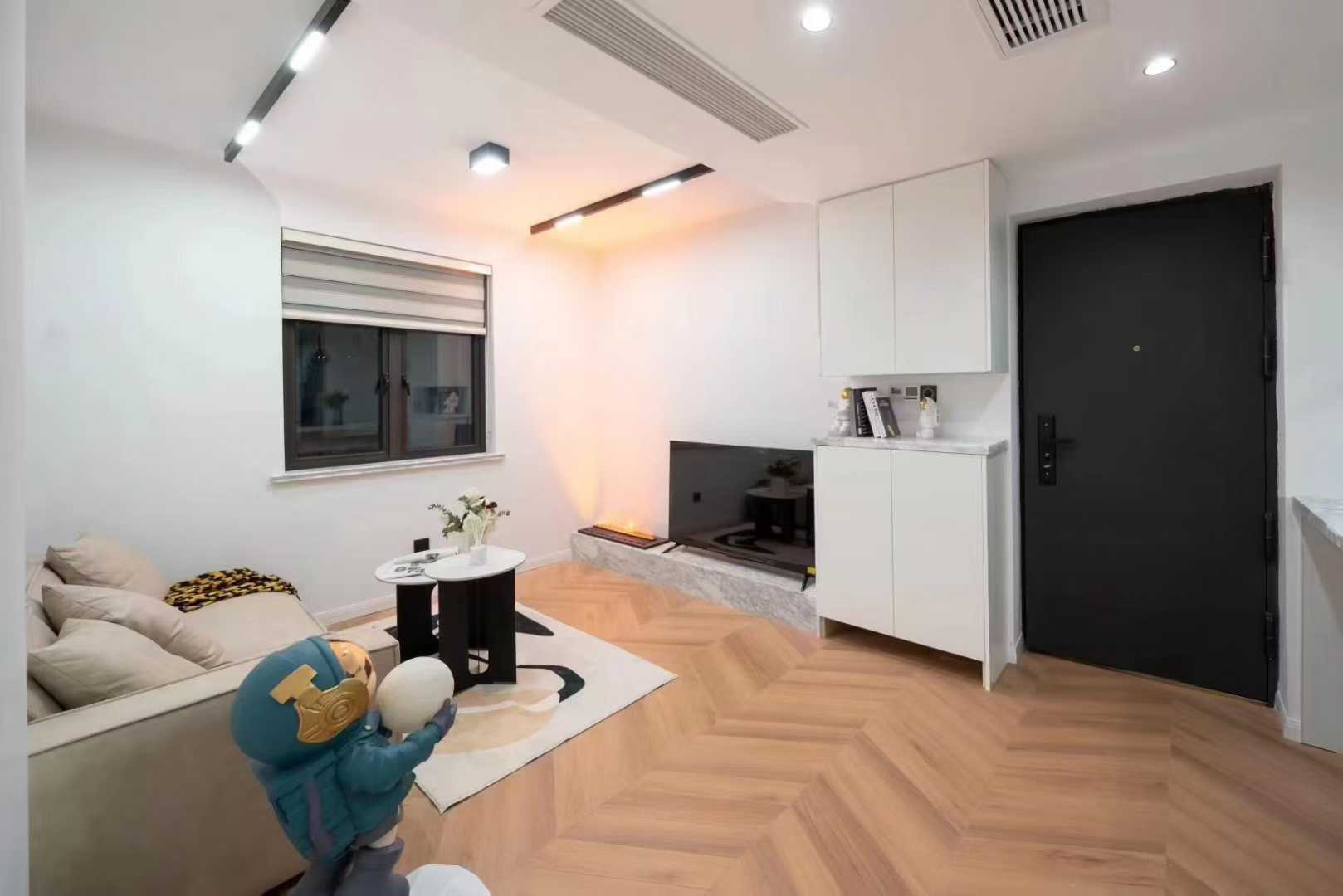 2br，13.8k，jing’an temple（line2/7）