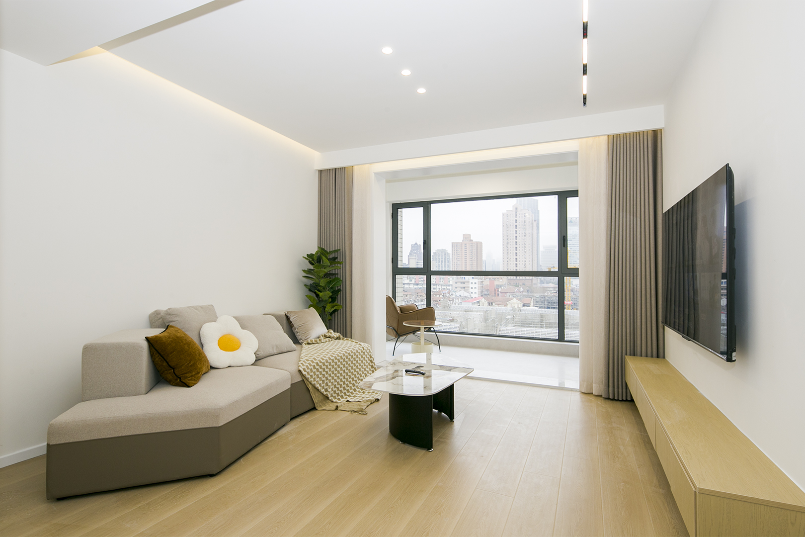 2br，16k，xinzha rd（line1）