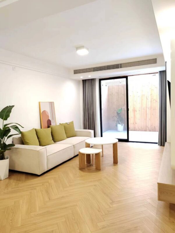 1+1br，10k，zhongshan park（line2/3/4)