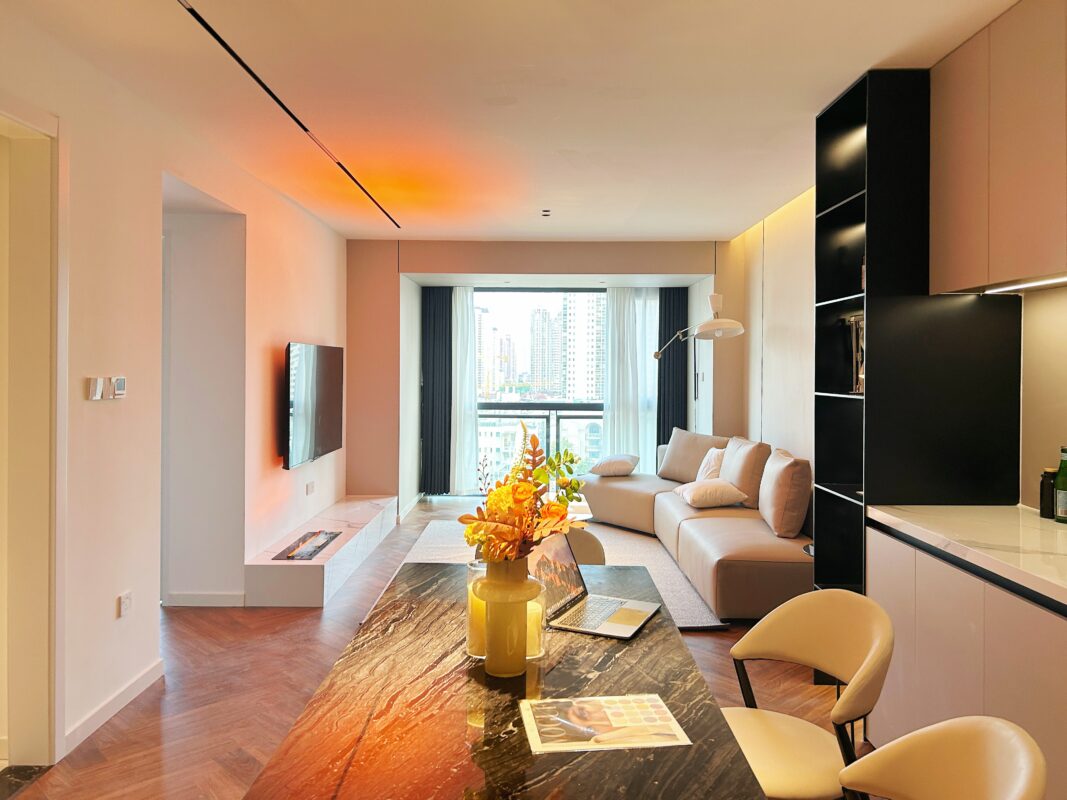 1br，32k，xintiandi（line10/13）