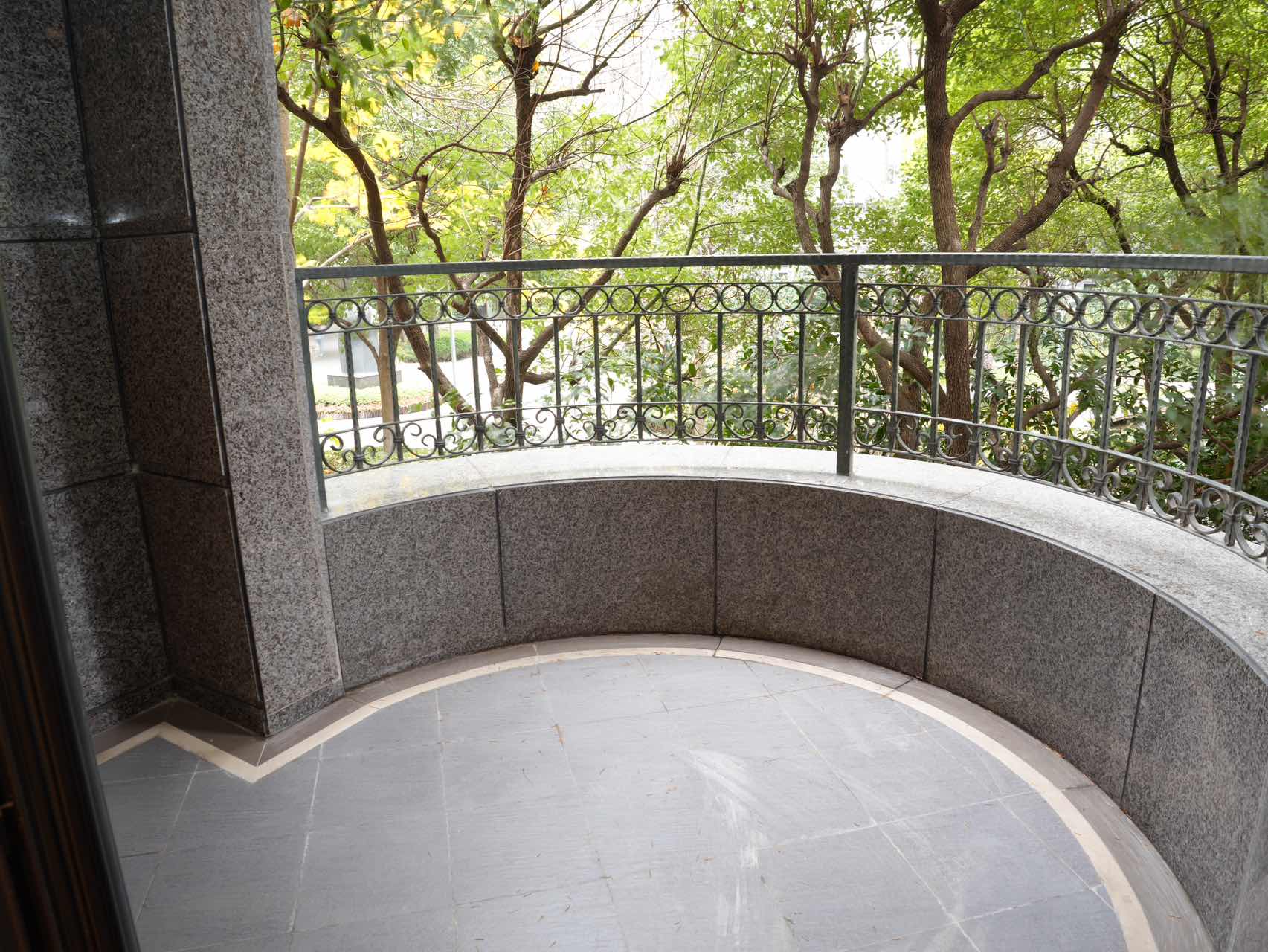 1br，18k，west nanjing rd（line2/12/13）