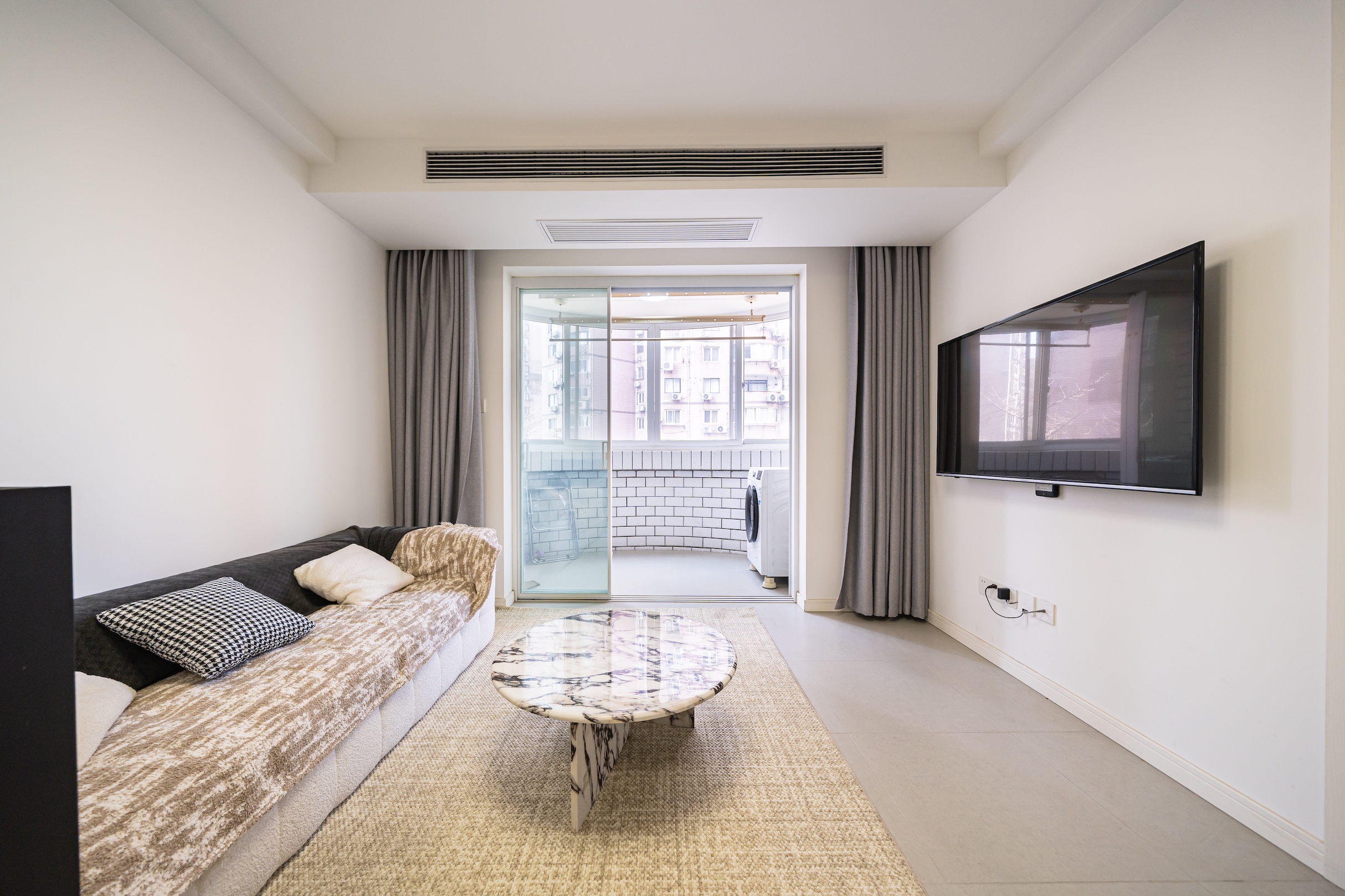 2br，13k，jing’an temple（line2/7）