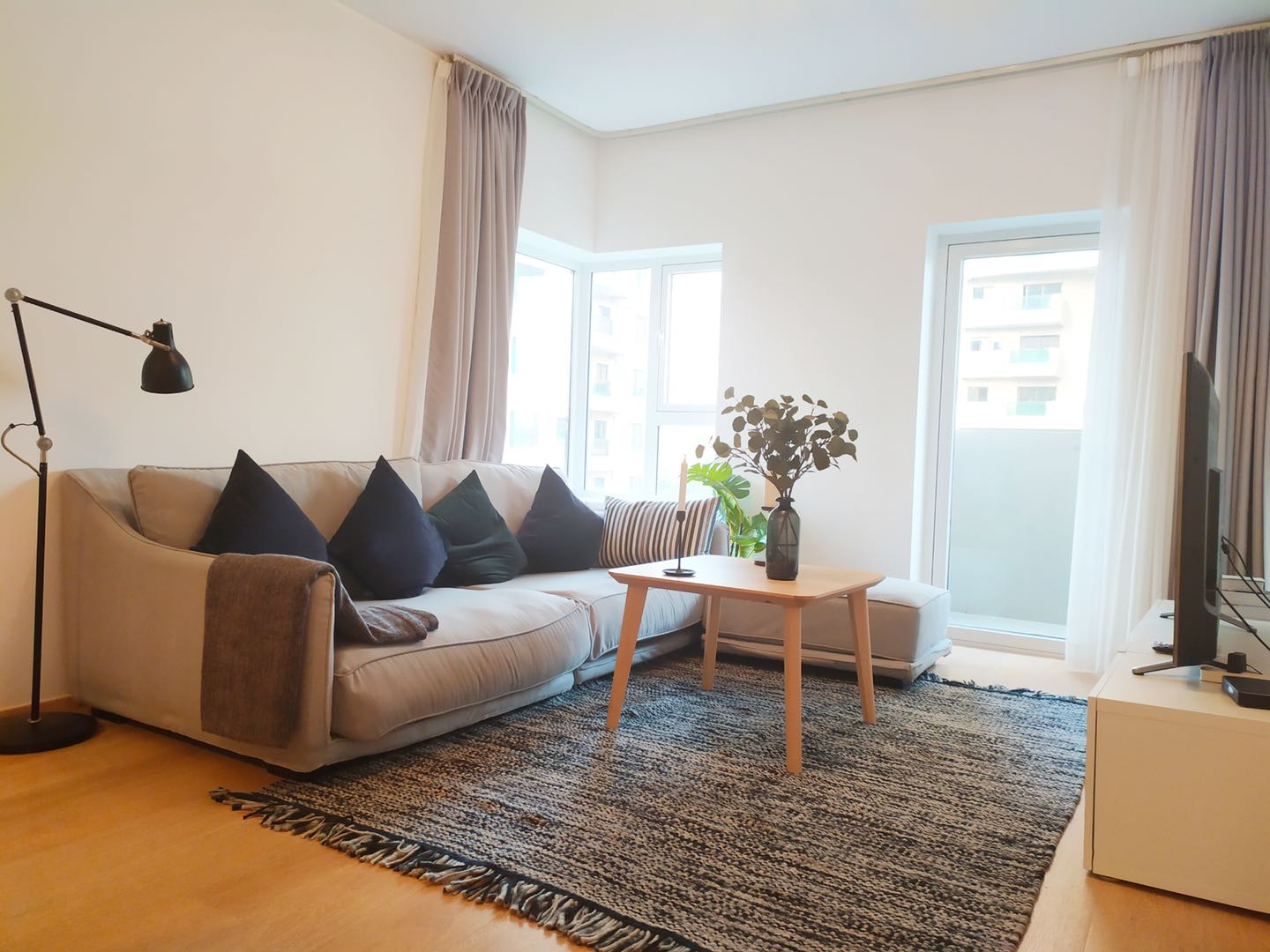 2br 2ba，24.5k，shanghai library（line10）