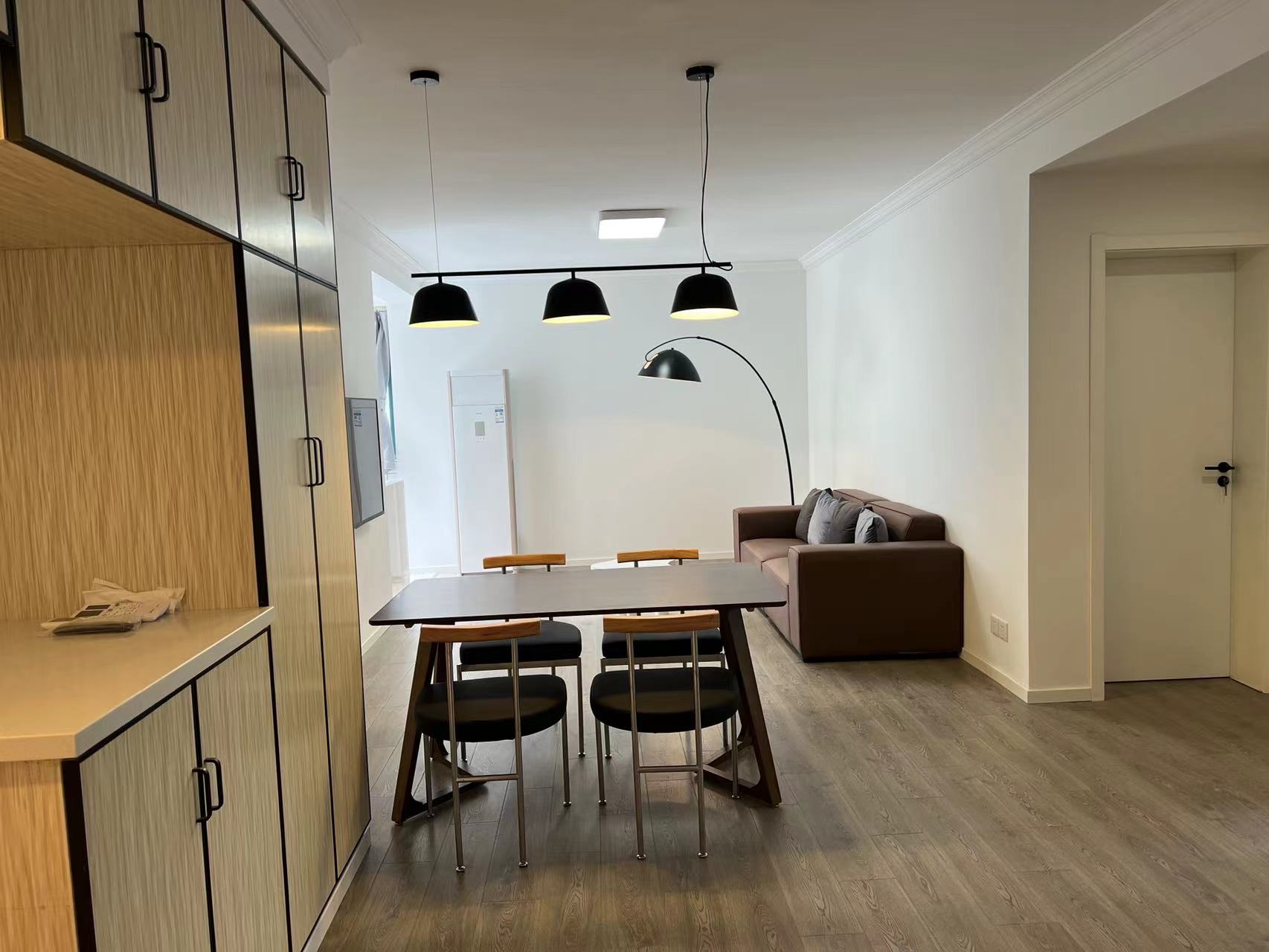 2br，13.5k，changping rd（line7）