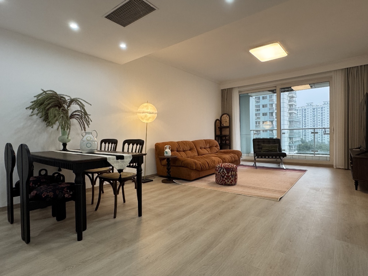 2br 2ba，19.8k，jiashan rd（line9/12）