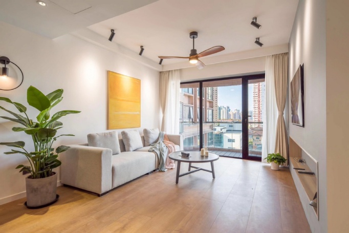 3br 2ba，24k，jing’an temple（line2/7）