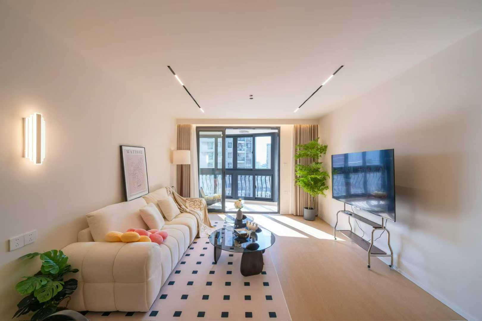 1br，22k，west yan’an rd（line3/4）