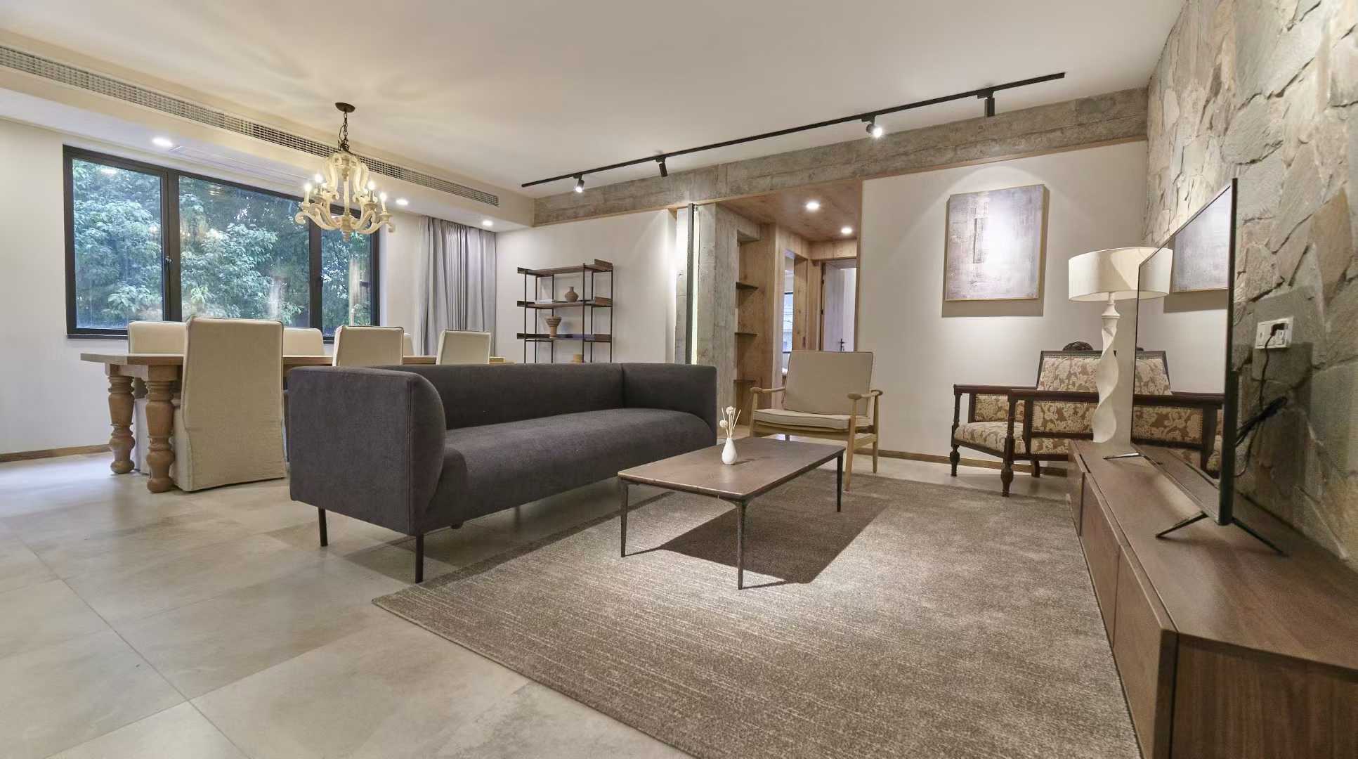 2br 2ba，22k，south Shaanxi rd（line1/10/12）