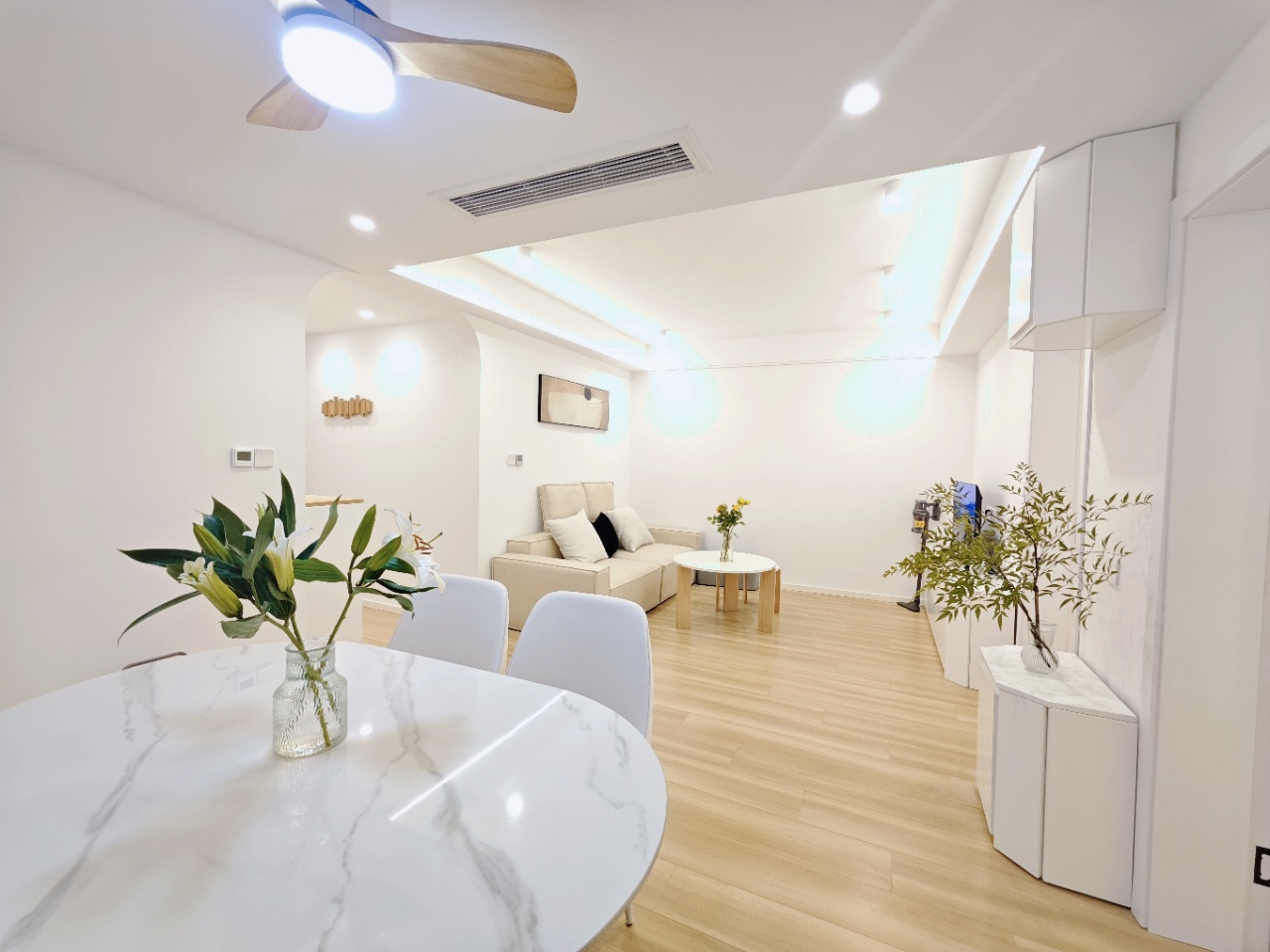 2br，15k，jiashan rd（line9/12）