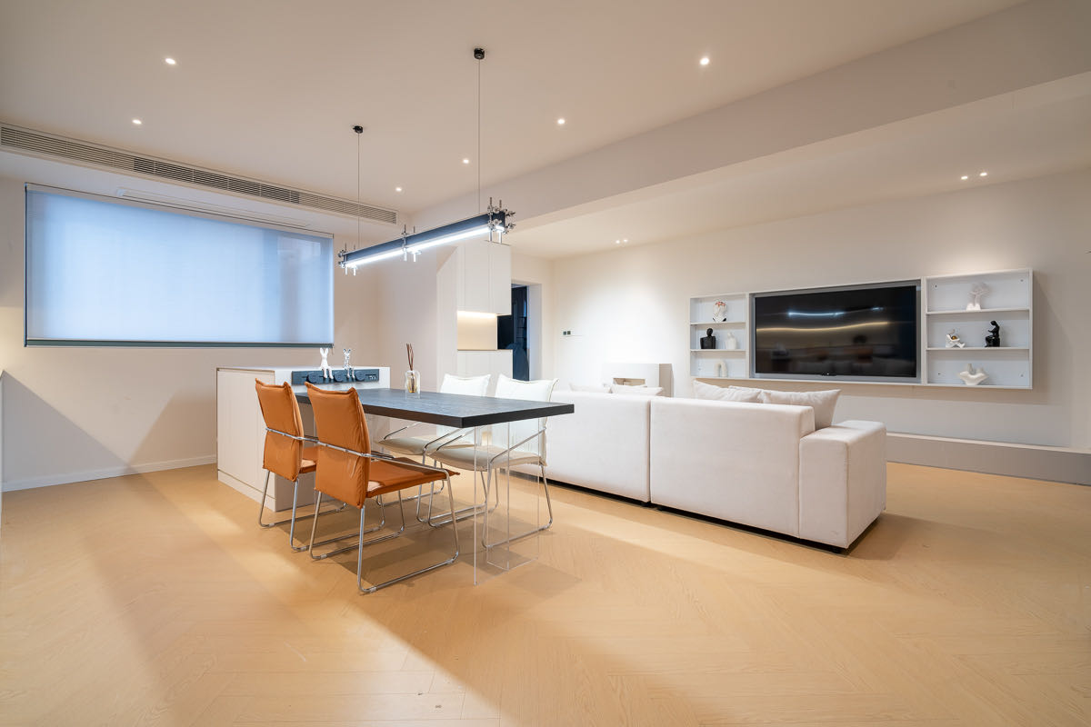 3br 2ba，24k，jing’an temple（line2/7）