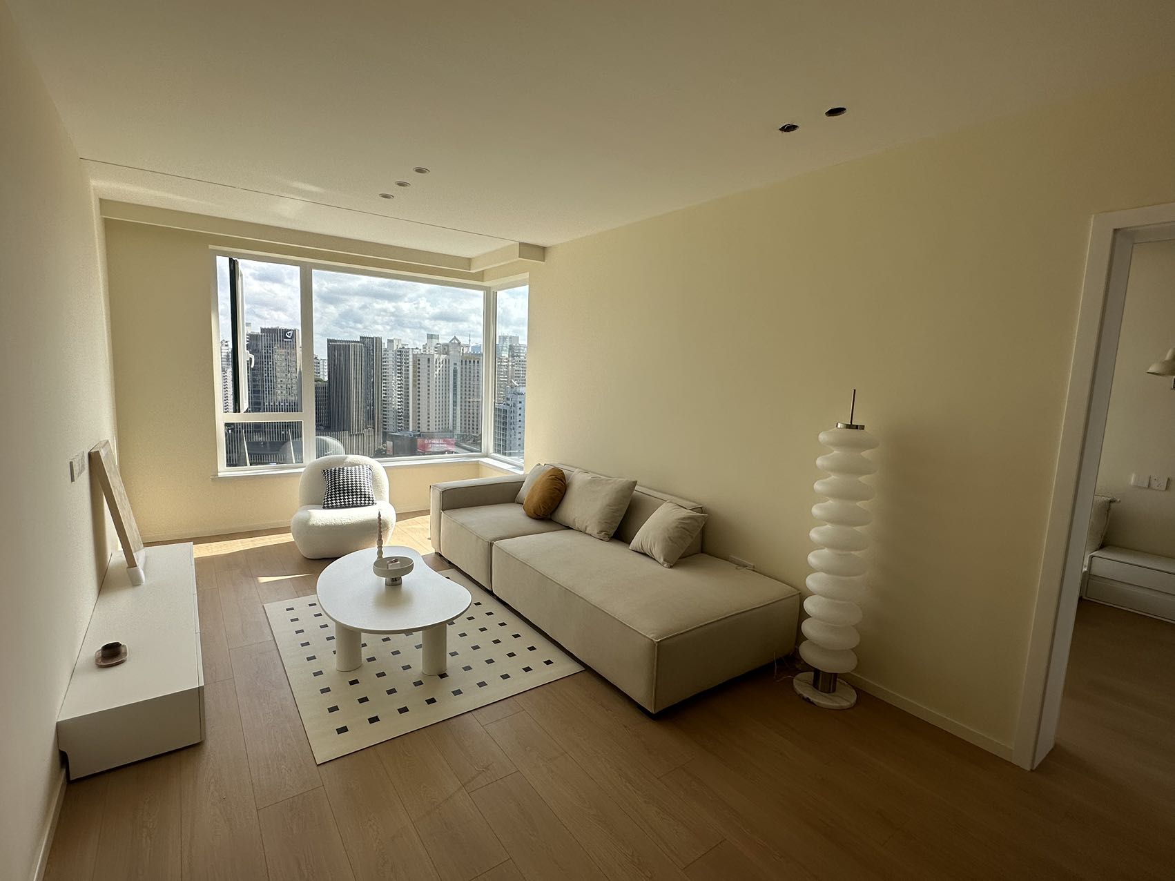 2br，20k，xujiahui（line1/9/11）