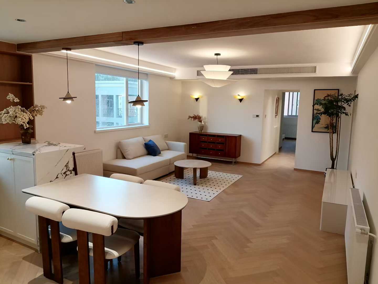 2br 2ba，18.5k，jiaotong university（line10/11）