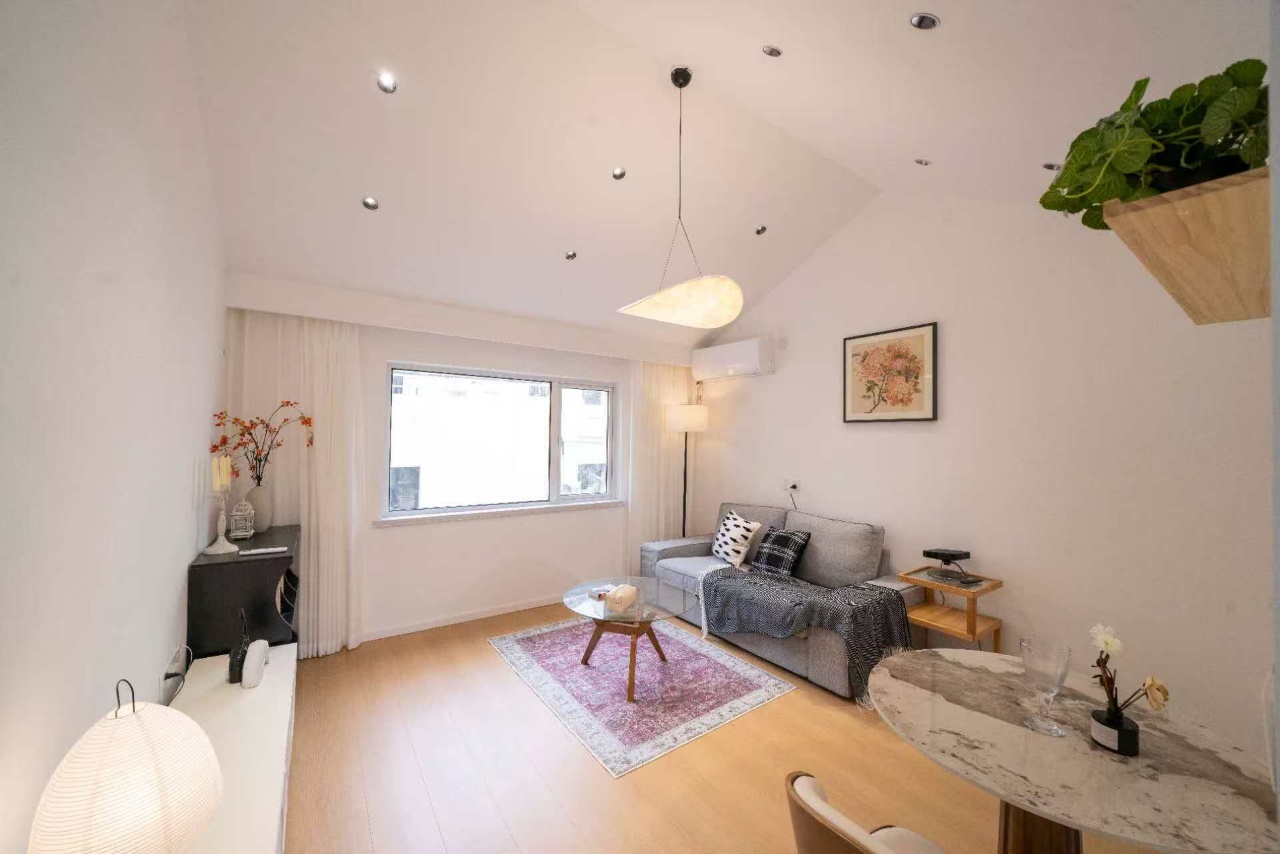 1br，11k，jiashan rd（line9/12）