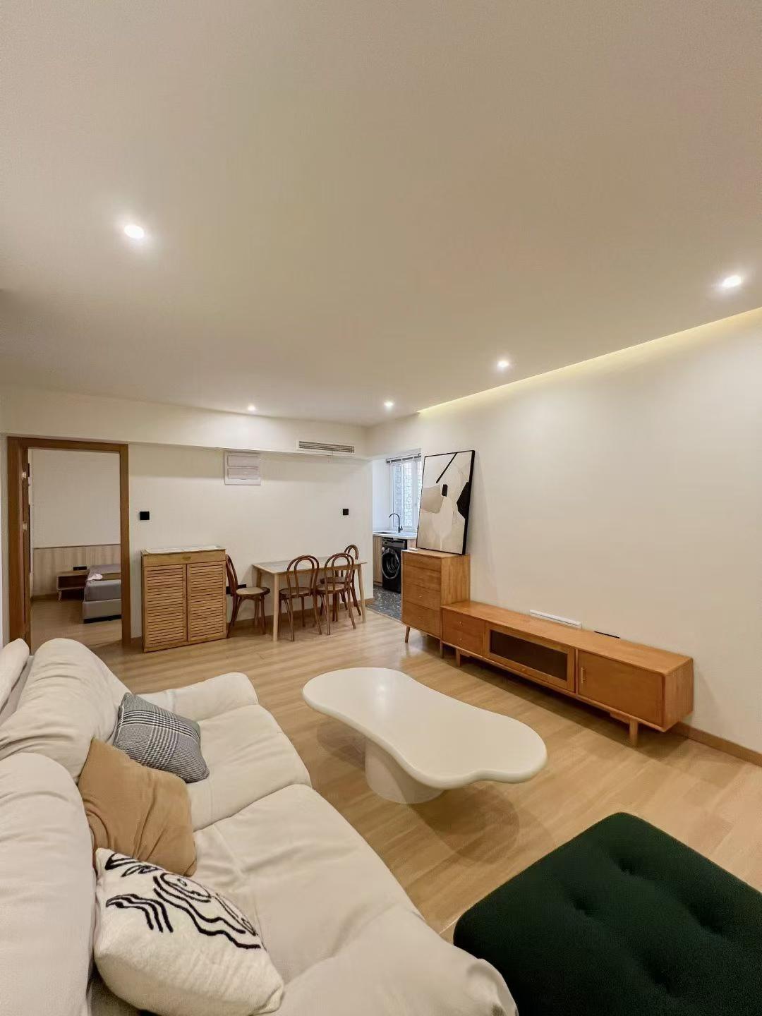 2br，*12.2k，dong’an rd（line4/7）