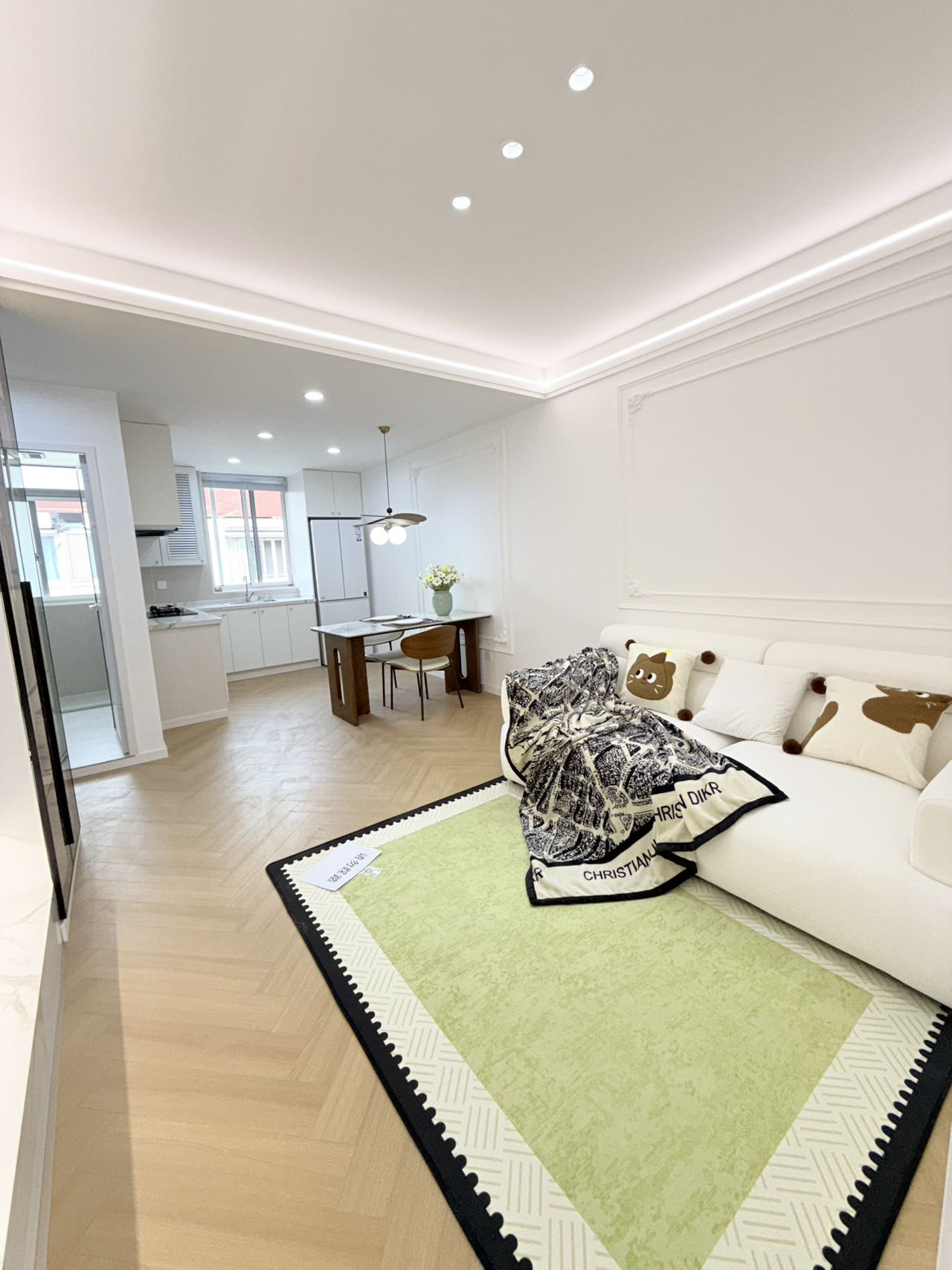 1br，9.5k，jiangsu rd（line2/11）