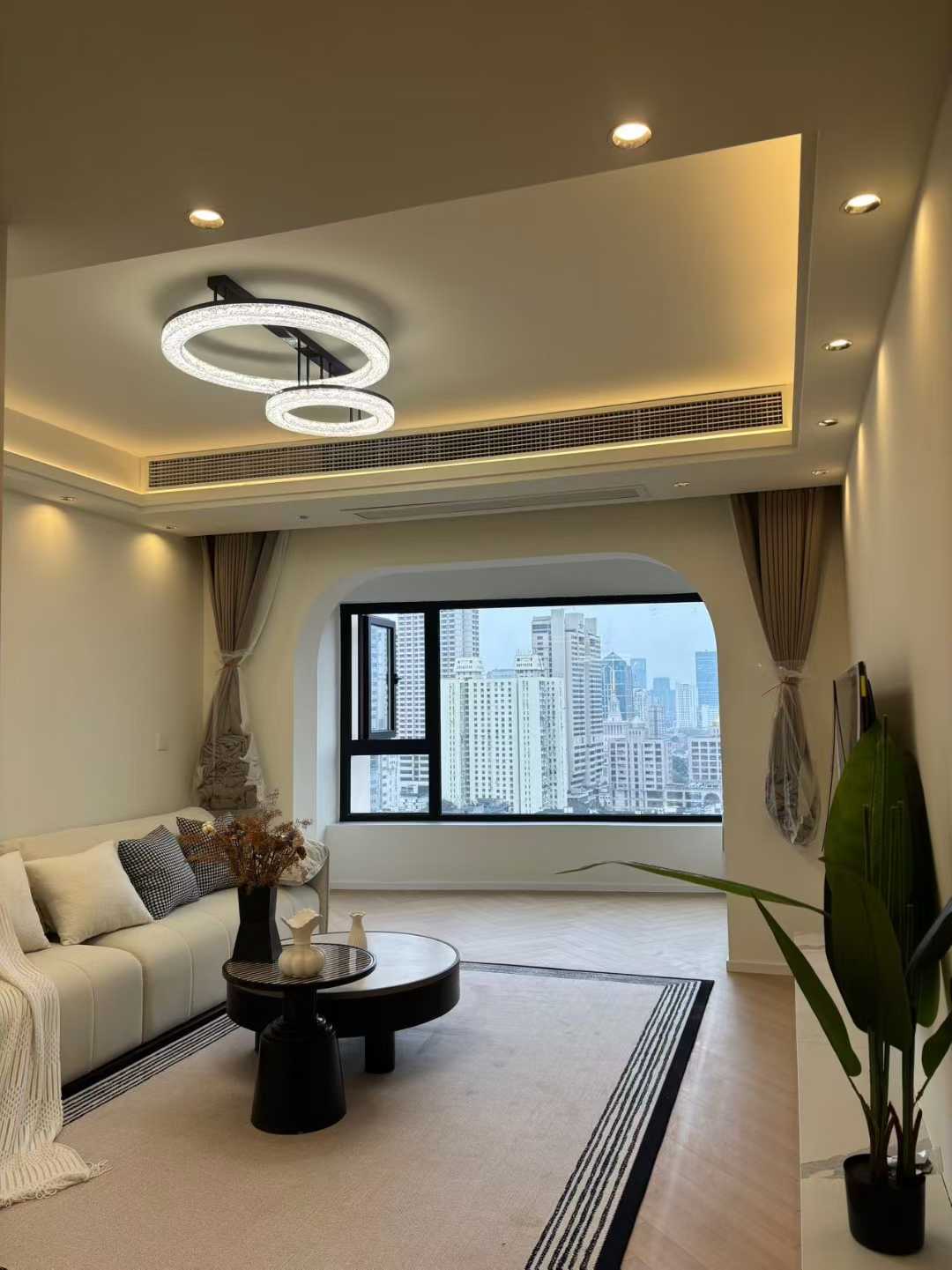 2br，28k，changping rd（line7）