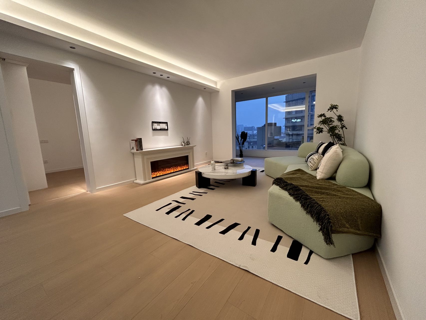 4br 2ba，25k，west yan’an rd（line3/4）