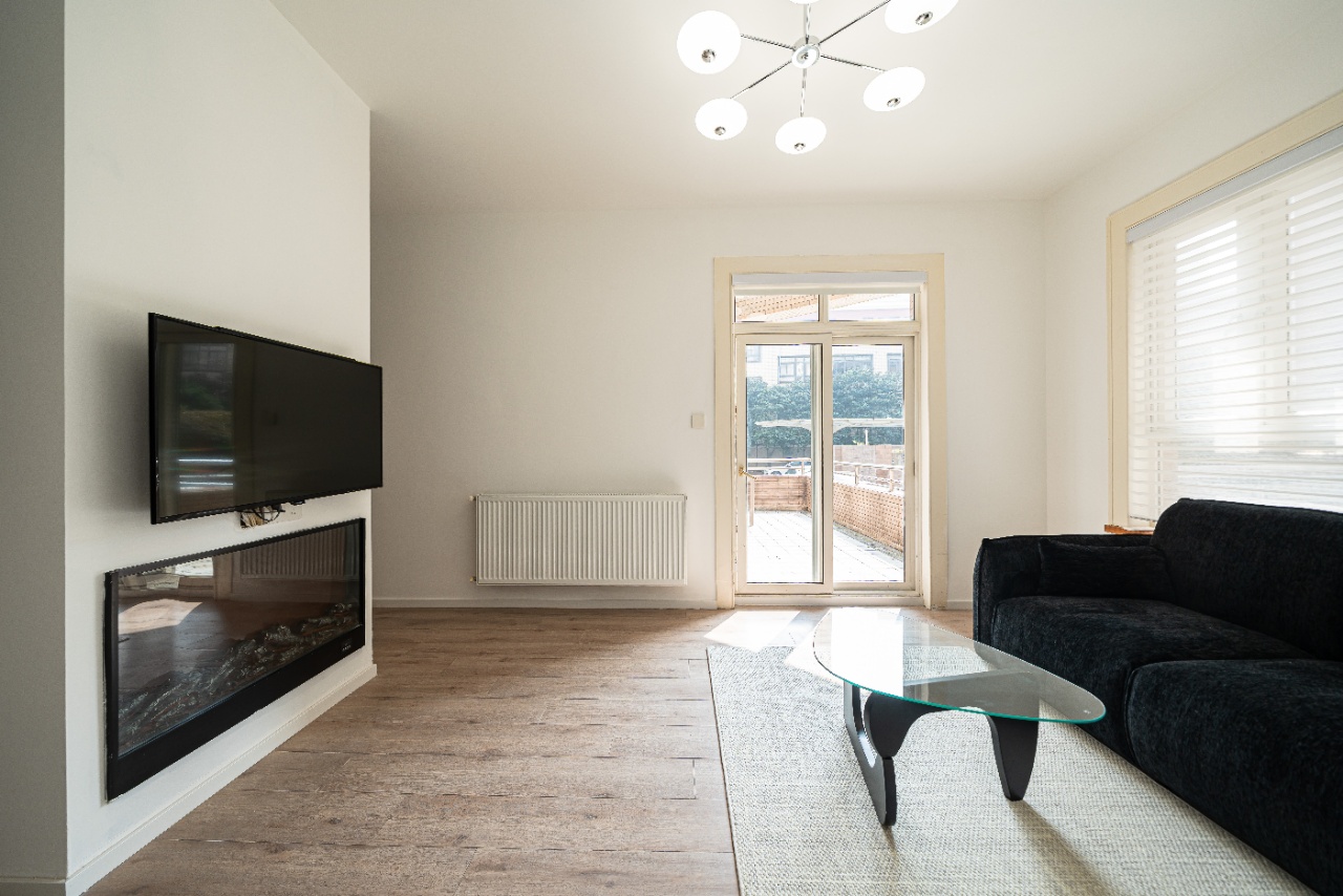 2br 2ba，16k，west nanjing rd（line2/12/13）