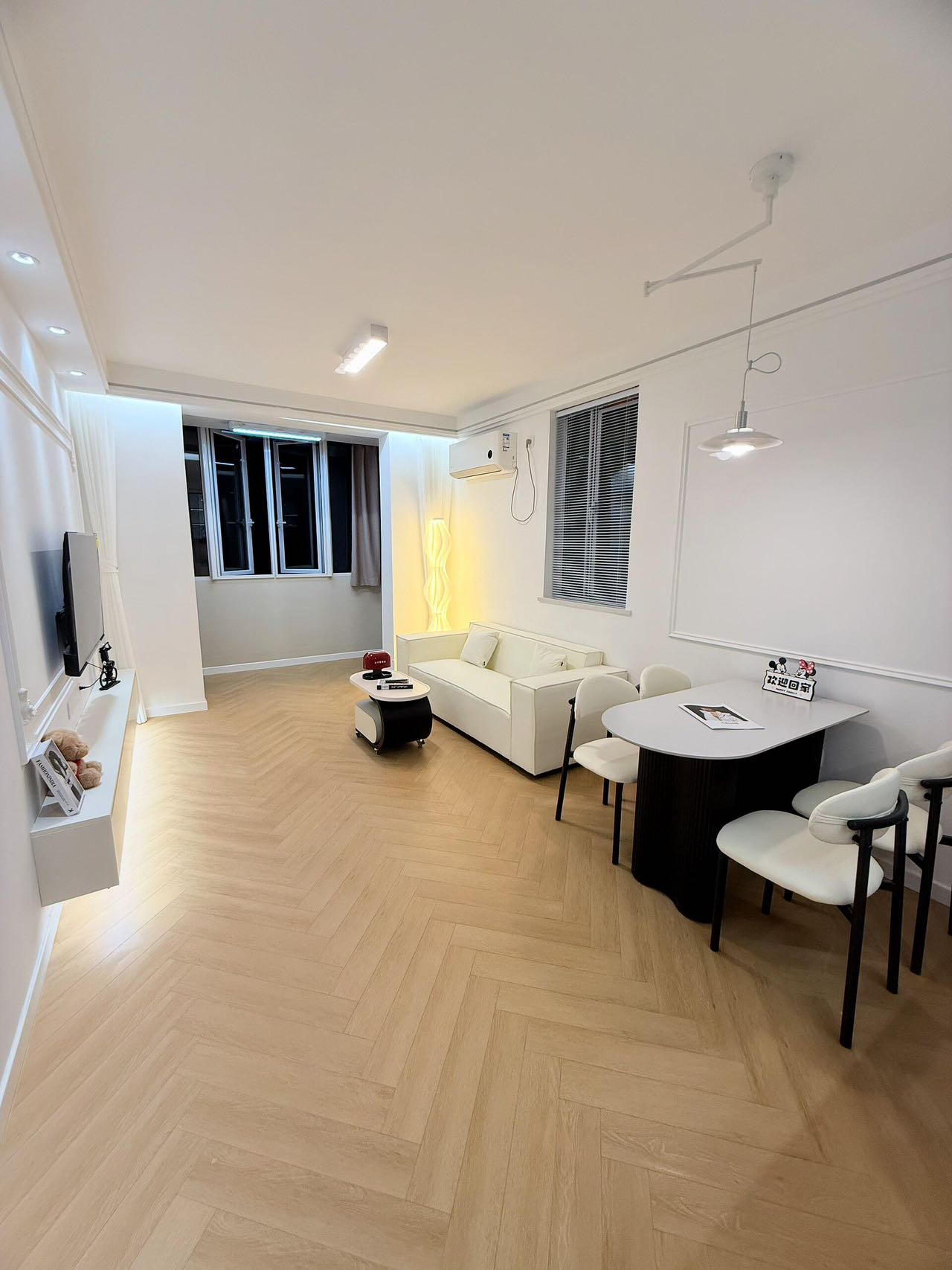 1br，8.8k，hongqiao rd（line3/4/10）