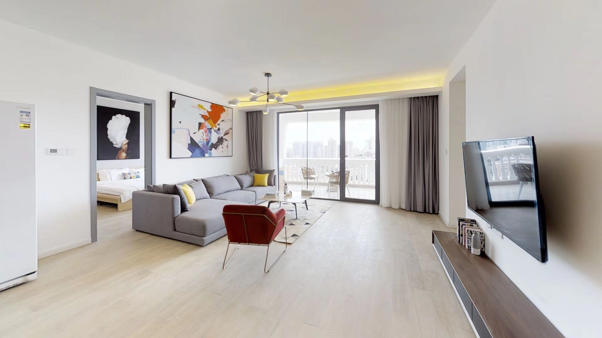 4br 2ba，30k，south Shaanxi rd（line1/10/12）