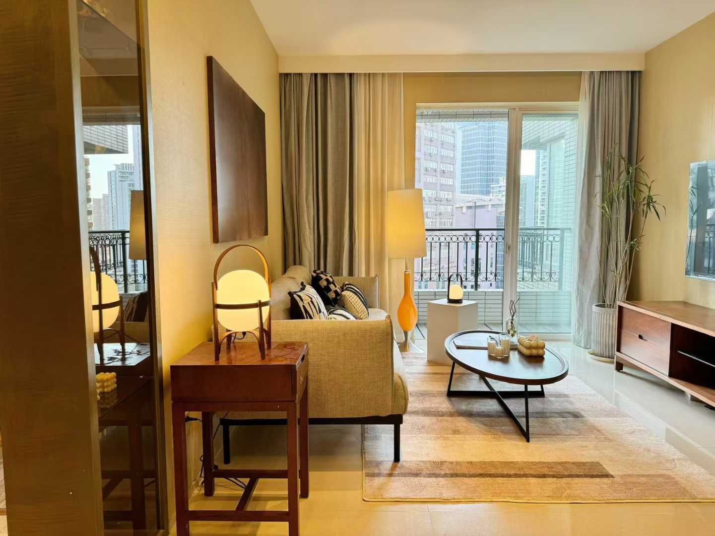 1br，16k，west nanjing rd（line2/12/13）