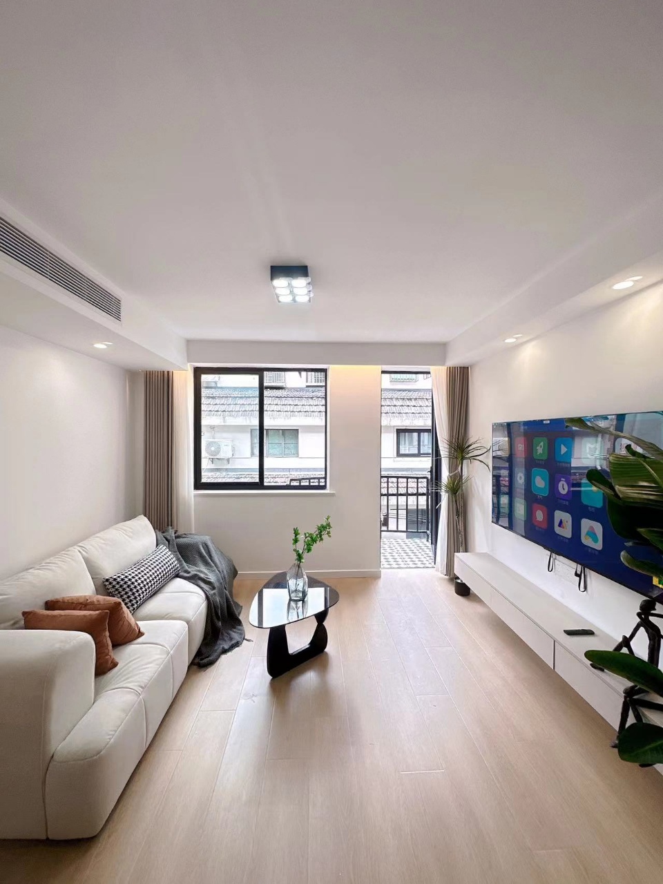 1br，9.5k，changping rd（line7）