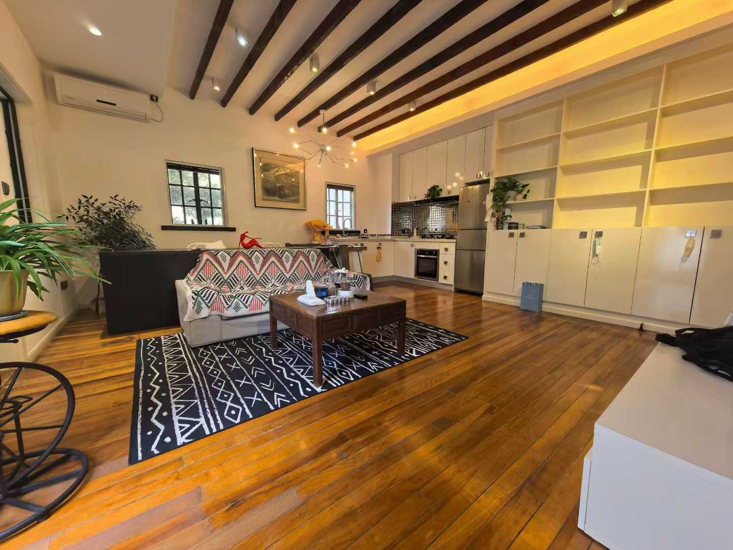 1br，13k，shanghai library（line10）