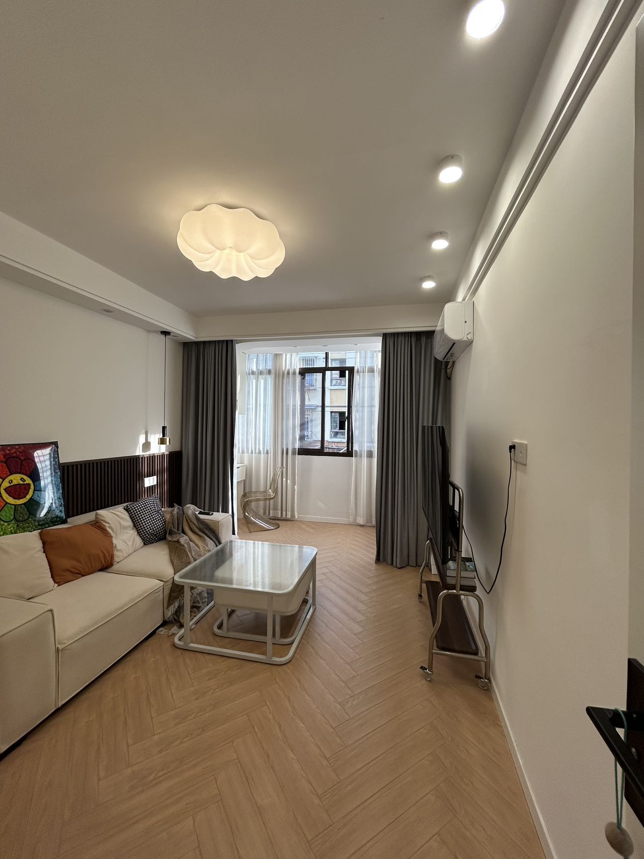 1br，8.5k，songyuan rd（line10）