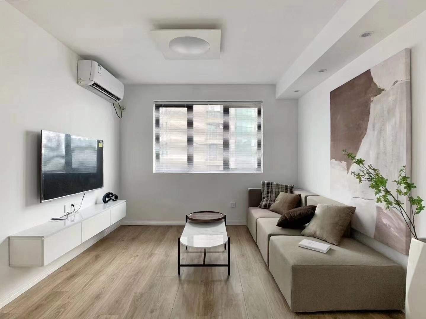 1br，10.8k，jiangsu rd（line2/11）