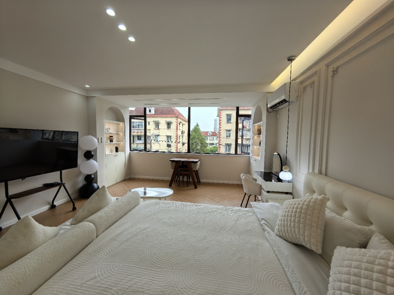 2br，10.5k，shanghai stadium（line4）