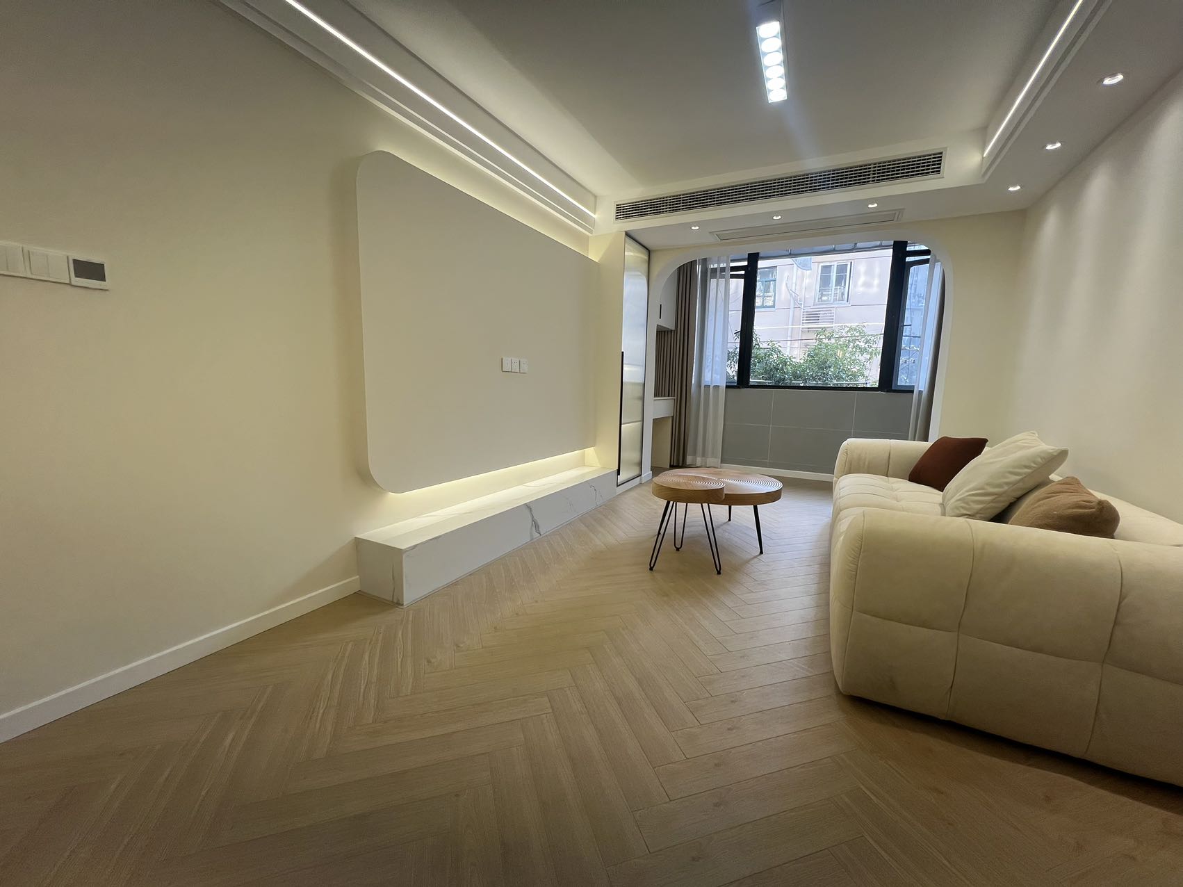 1br，8.8k，hongqiao rd（line3/4/10）