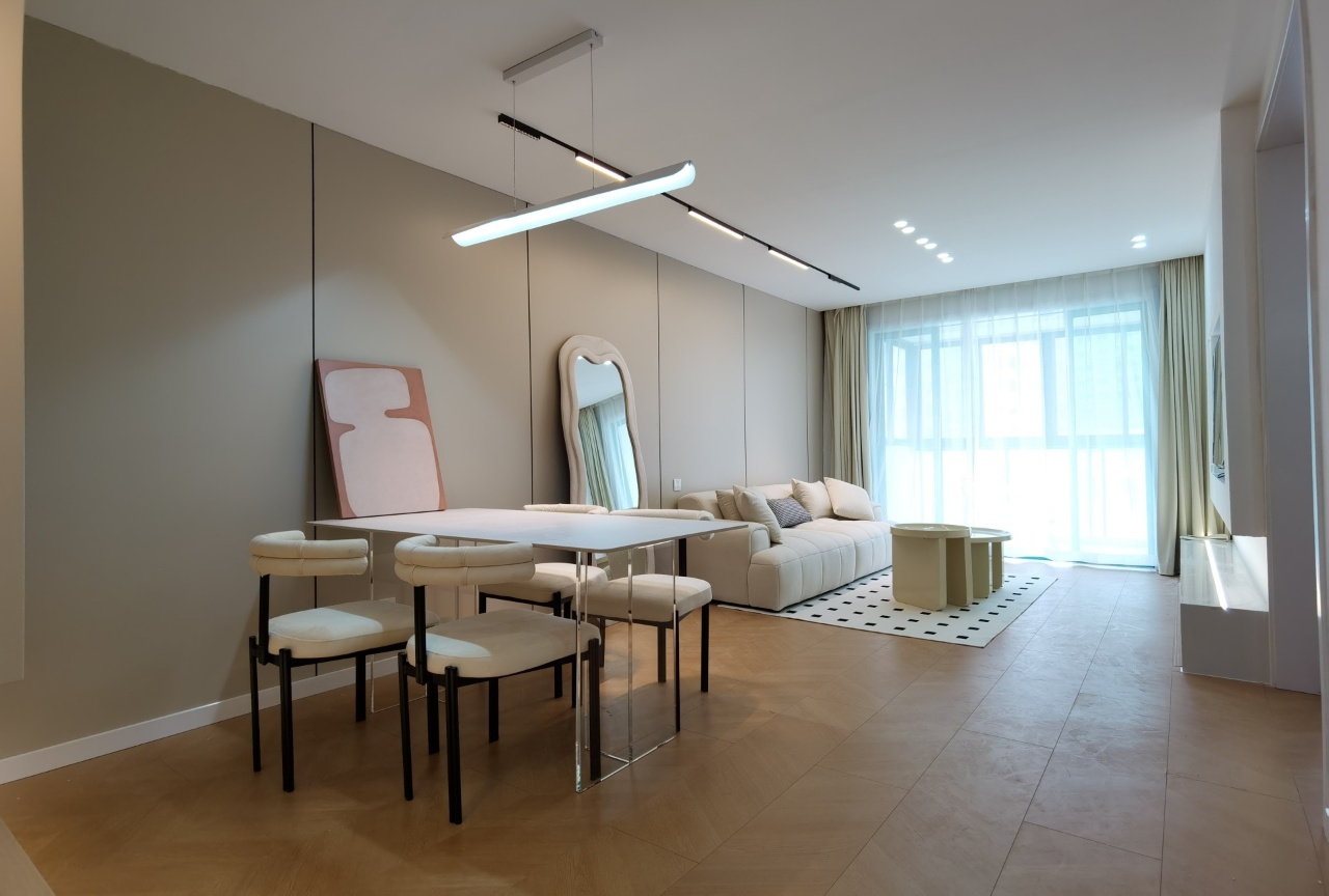 1br，12.5k，yishan rd（line3/4/9）