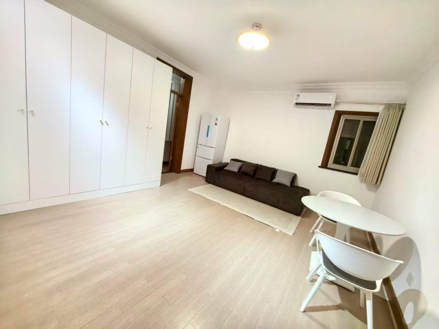 1br，*7.8k，west nanjing rd（line2/12/13）