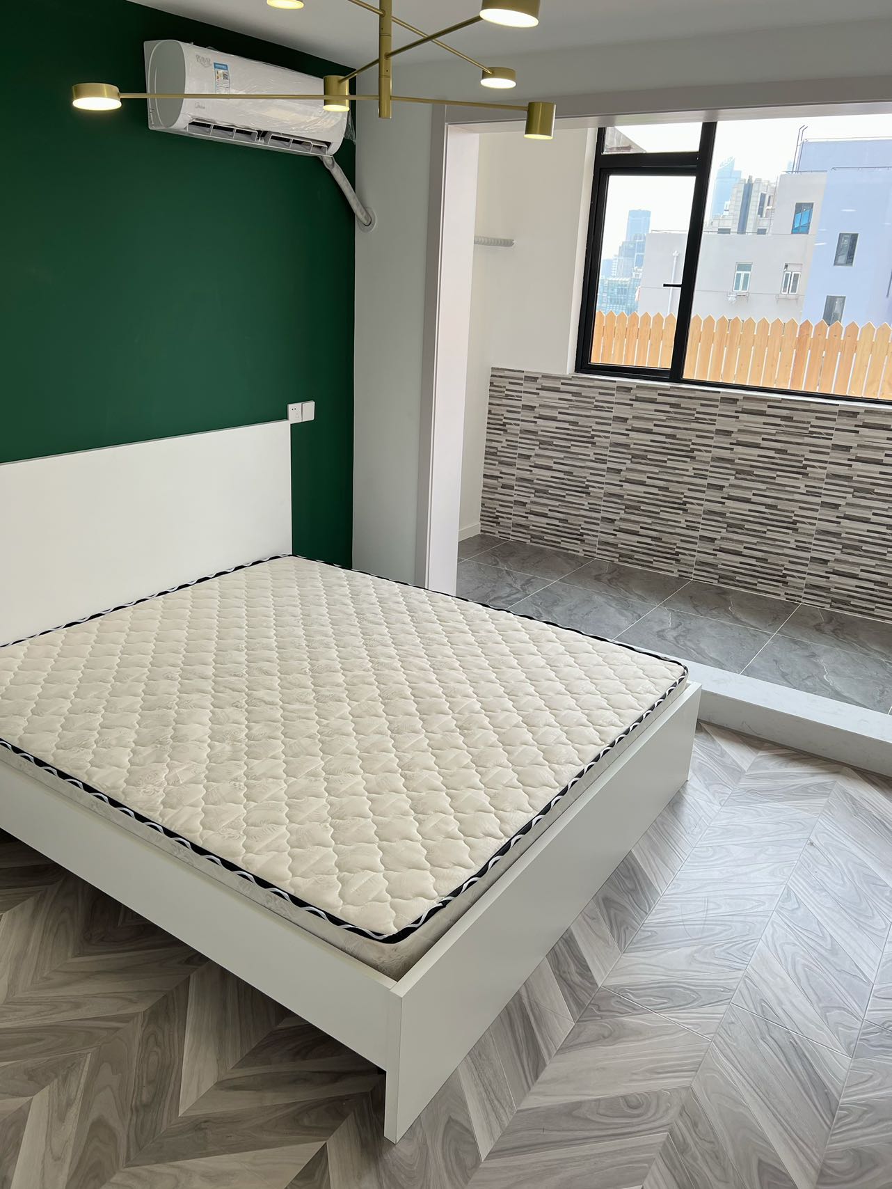 2br，9.5k，jiaotong university（line10/11）