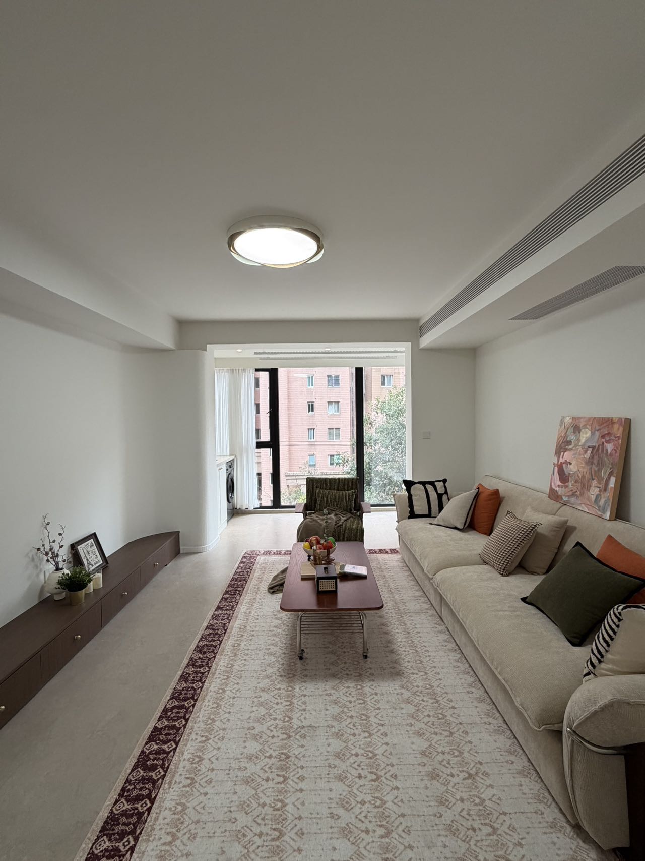 2br，21k，lujiabang rd（line8/9）