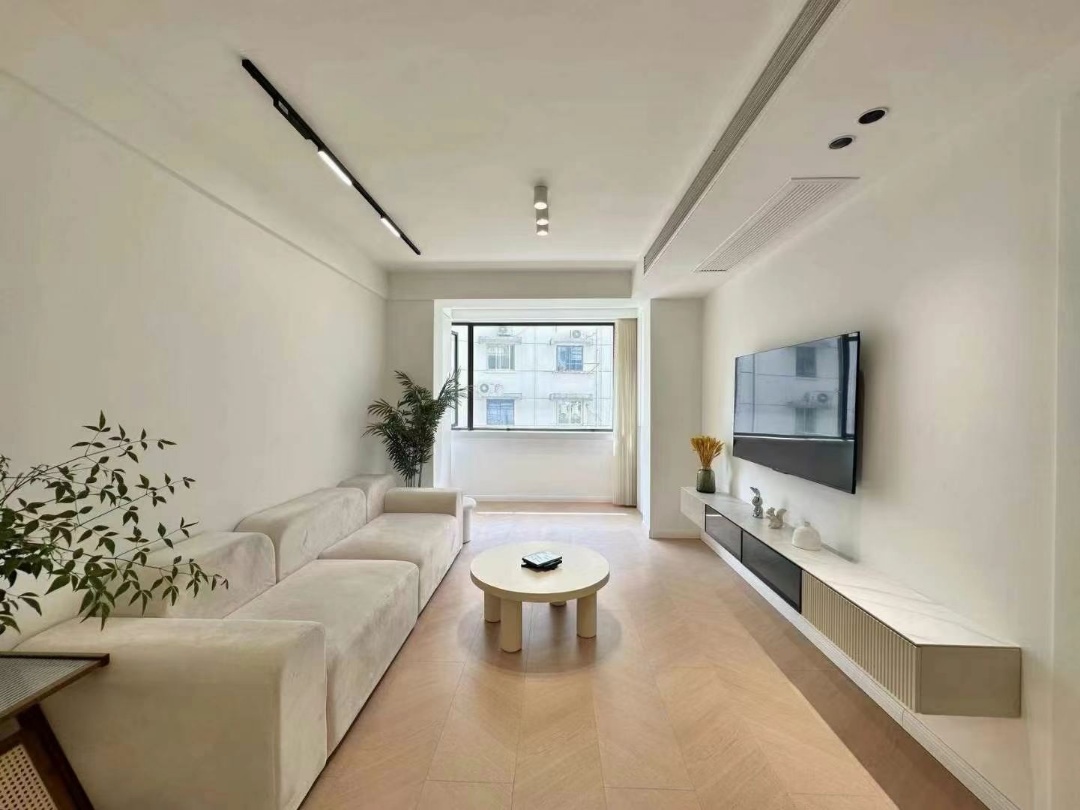 1br，10.5k，changping rd（line7）