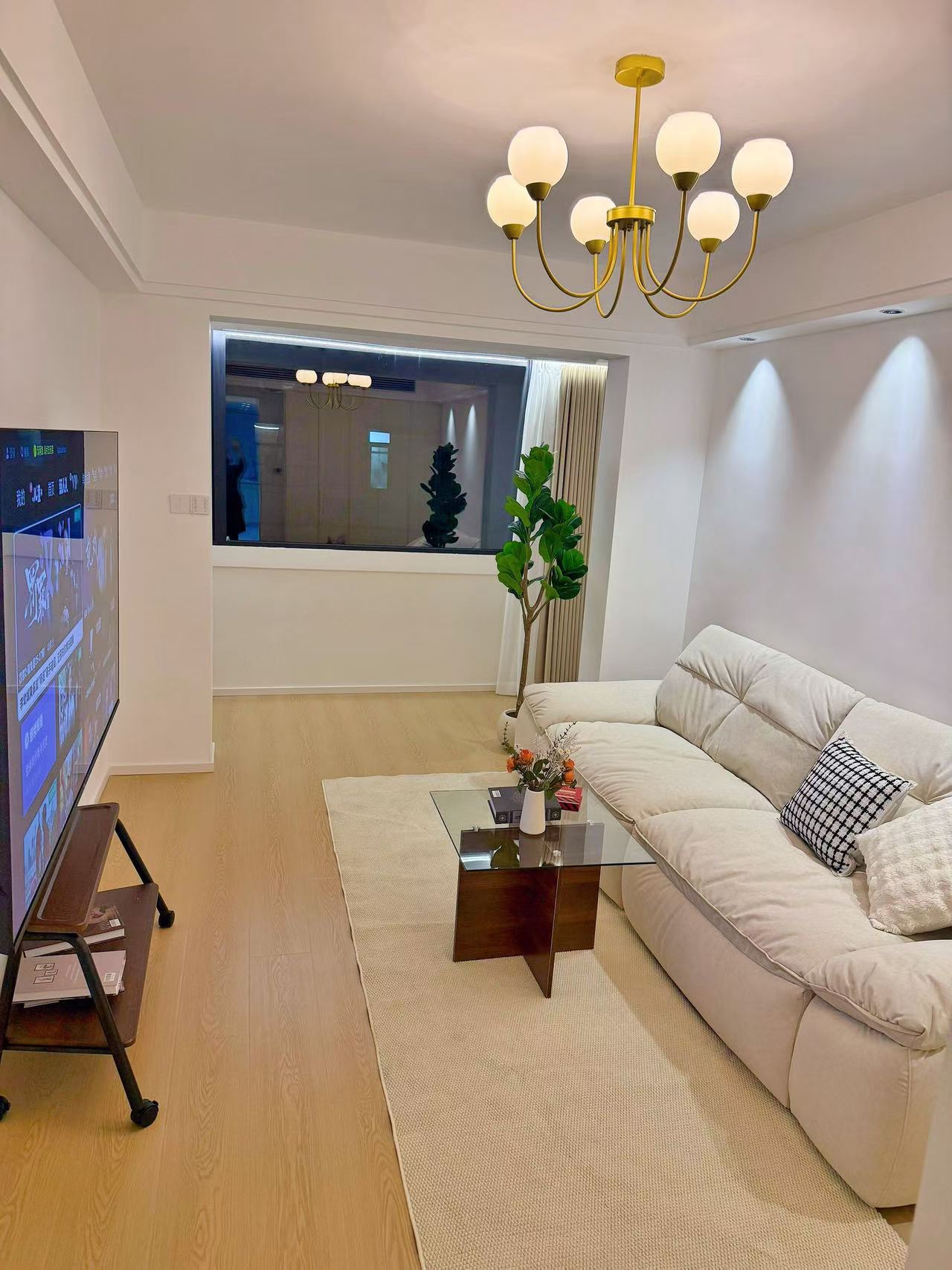 1br，11k，zhongshan park（line2/3/4)