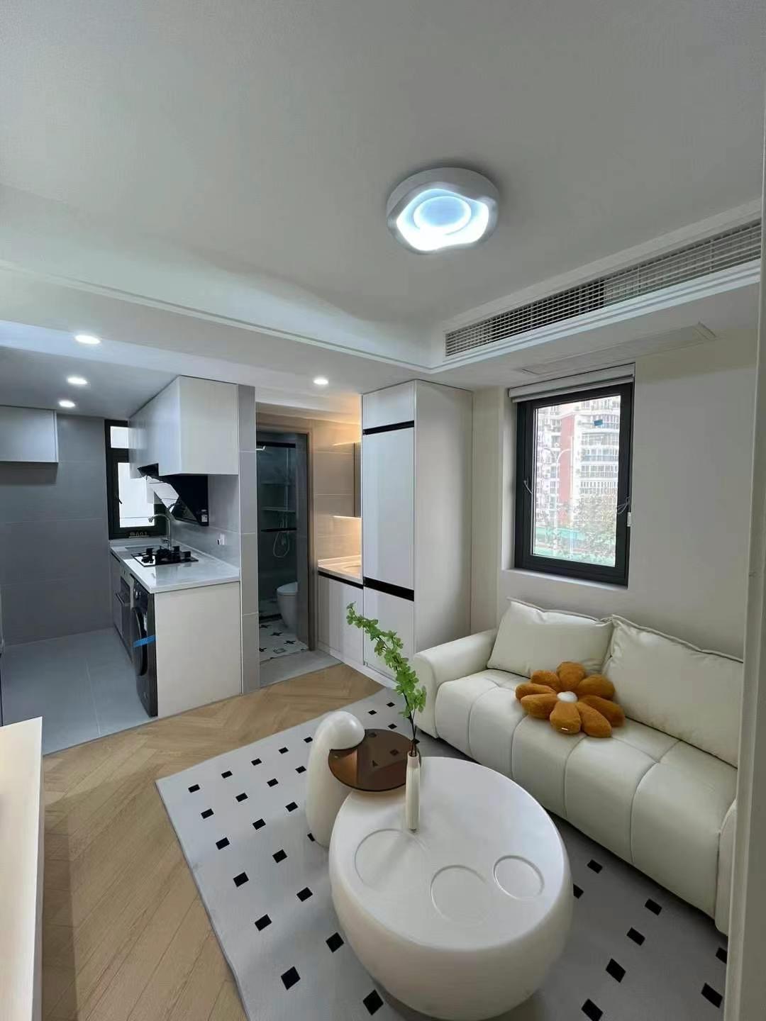 1br，*7.6k，zhongshan park（line2/3/4)