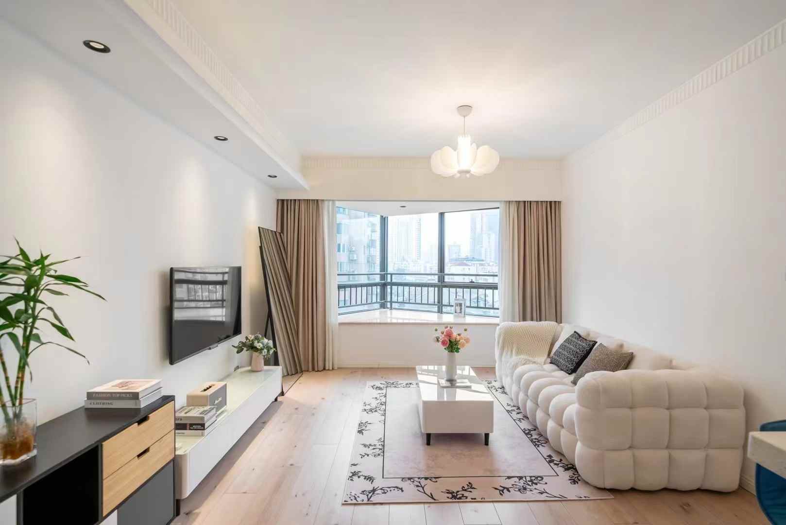 1br，14k，west nanjing rd（line2/12/13）