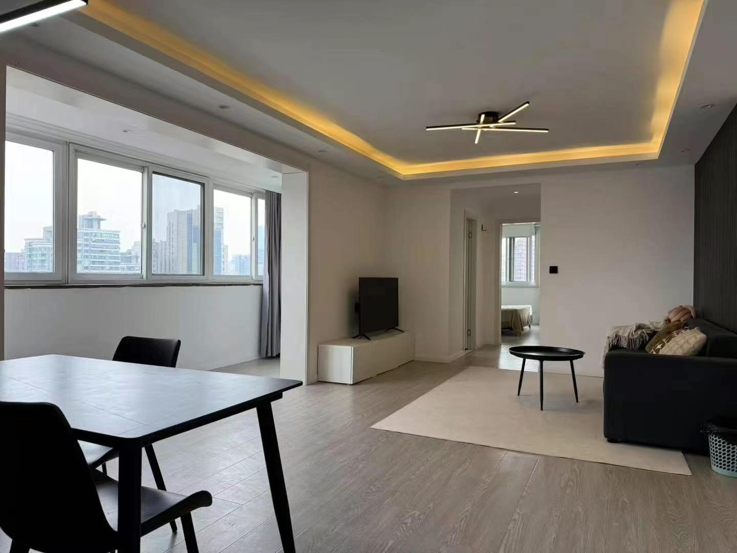 2br，13k，changshou rd（line7/13）