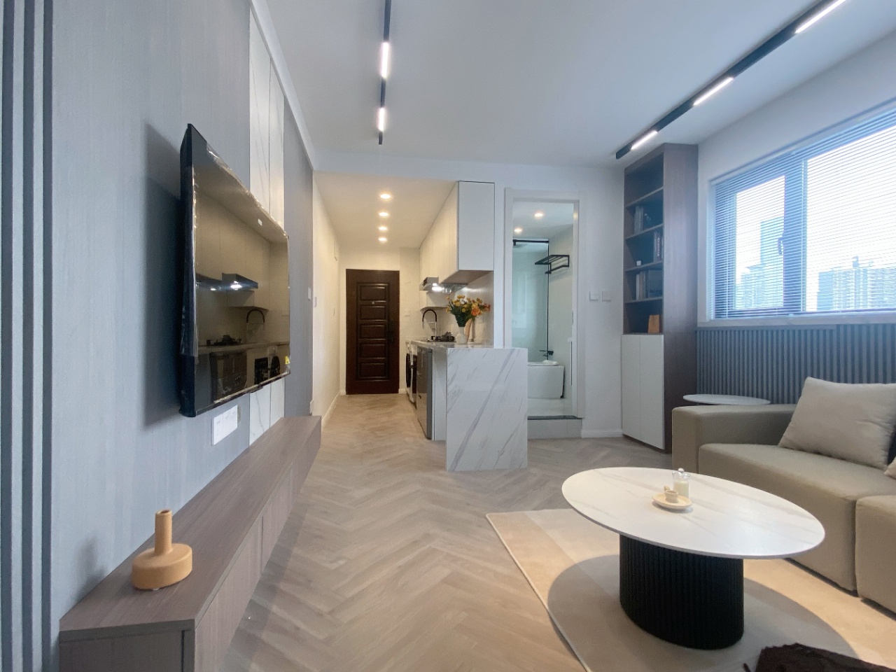 1br，*8.3k，changping rd（line7）