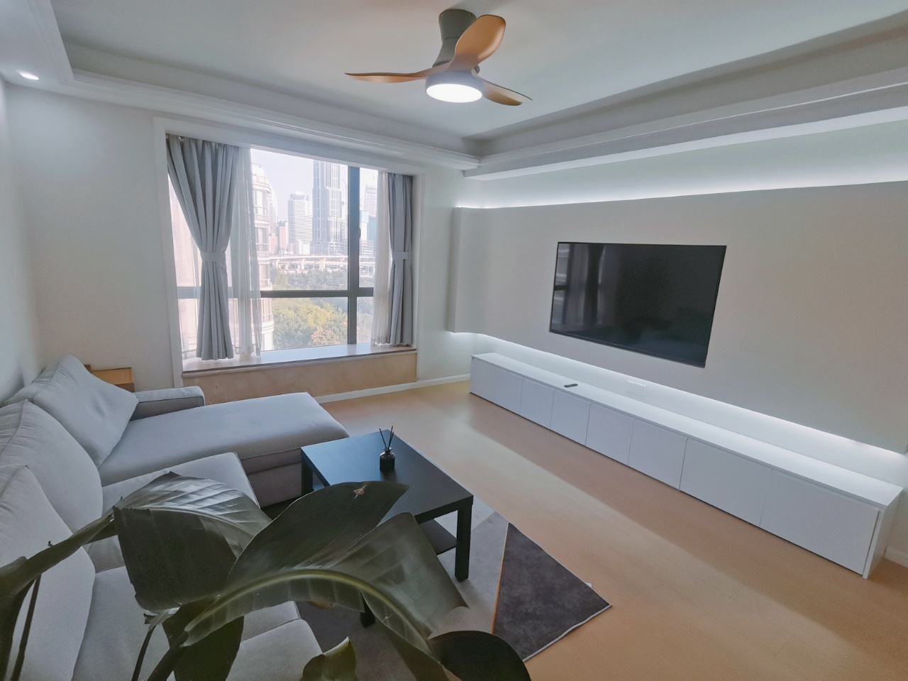 3br 2ba，28k，west nanjing rd（line2/12/13）