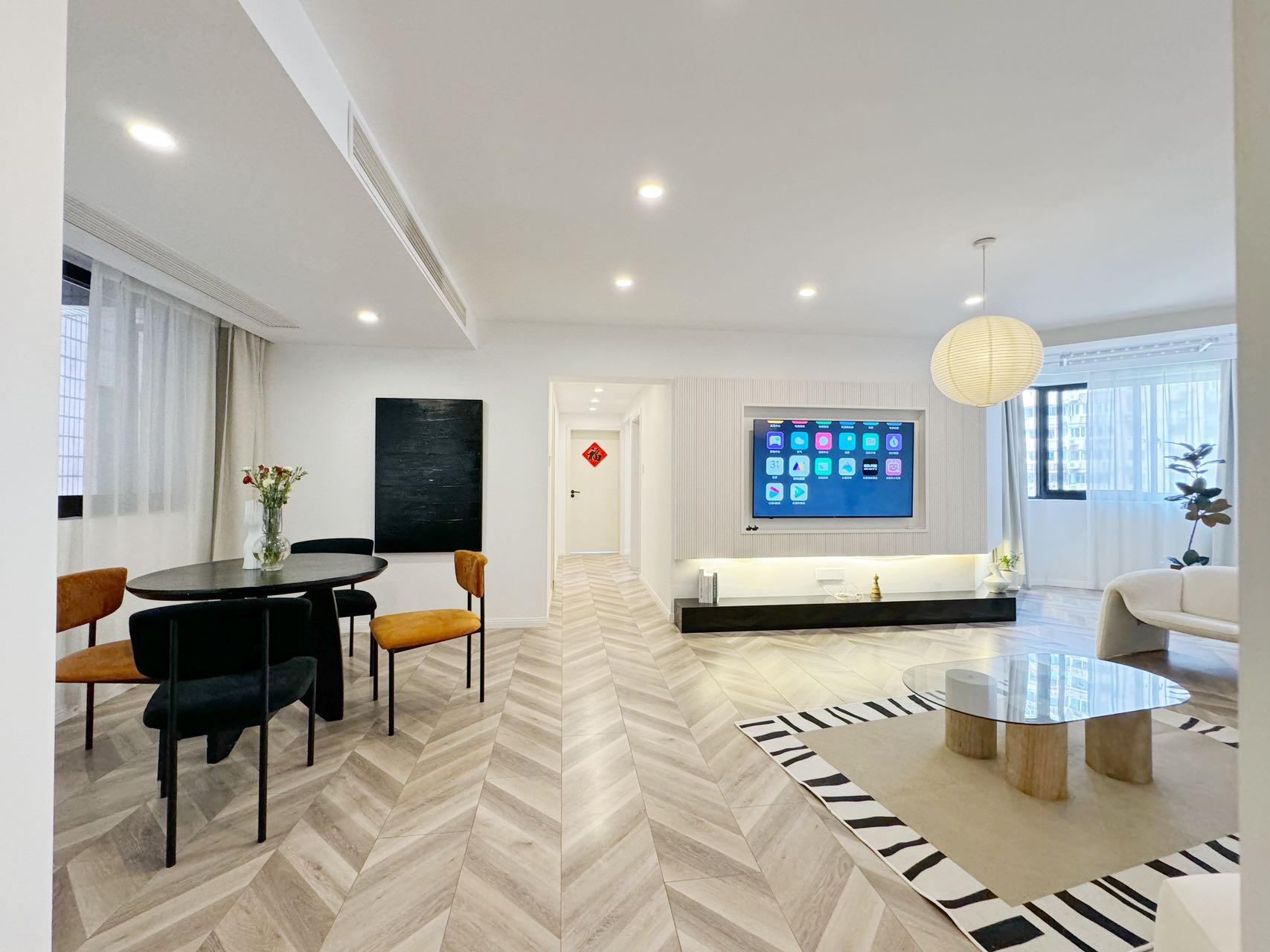 3br 2ba，18k，jing’an temple（line2/7）
