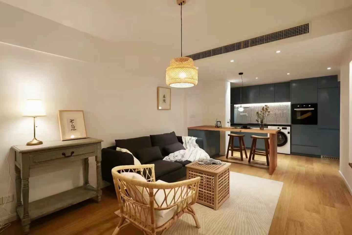 2br，11.8k，west nanjing rd（line2/12/13）