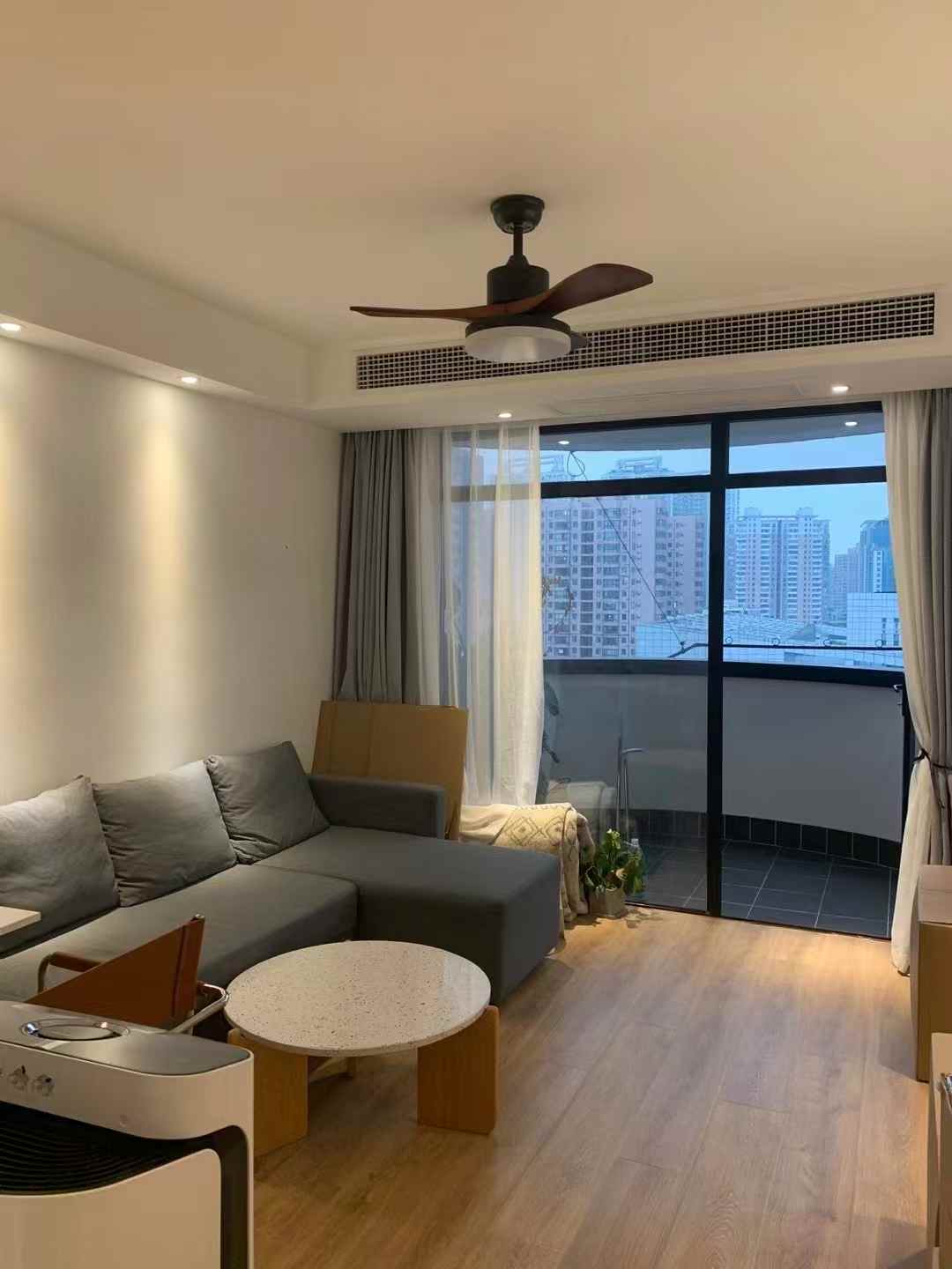 1br，13k，south Shaanxi rd（line1/10/12）
