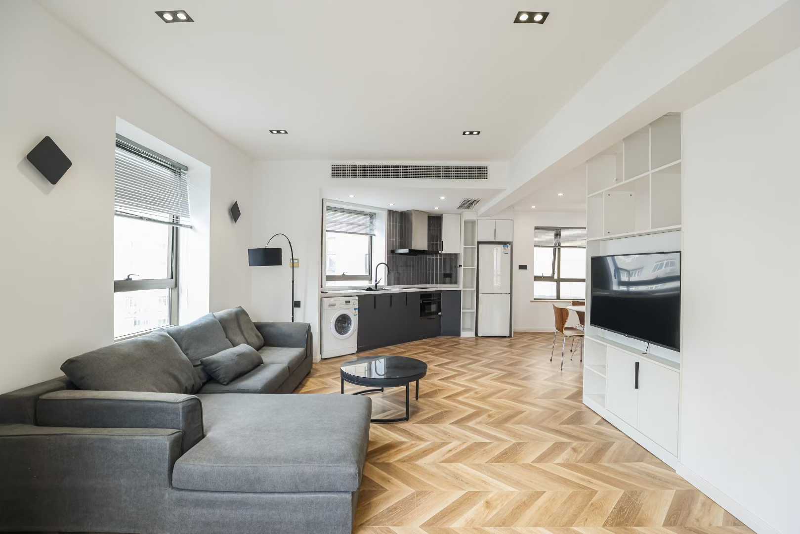 1br，16.8k，west nanjing rd（line2/12/13）